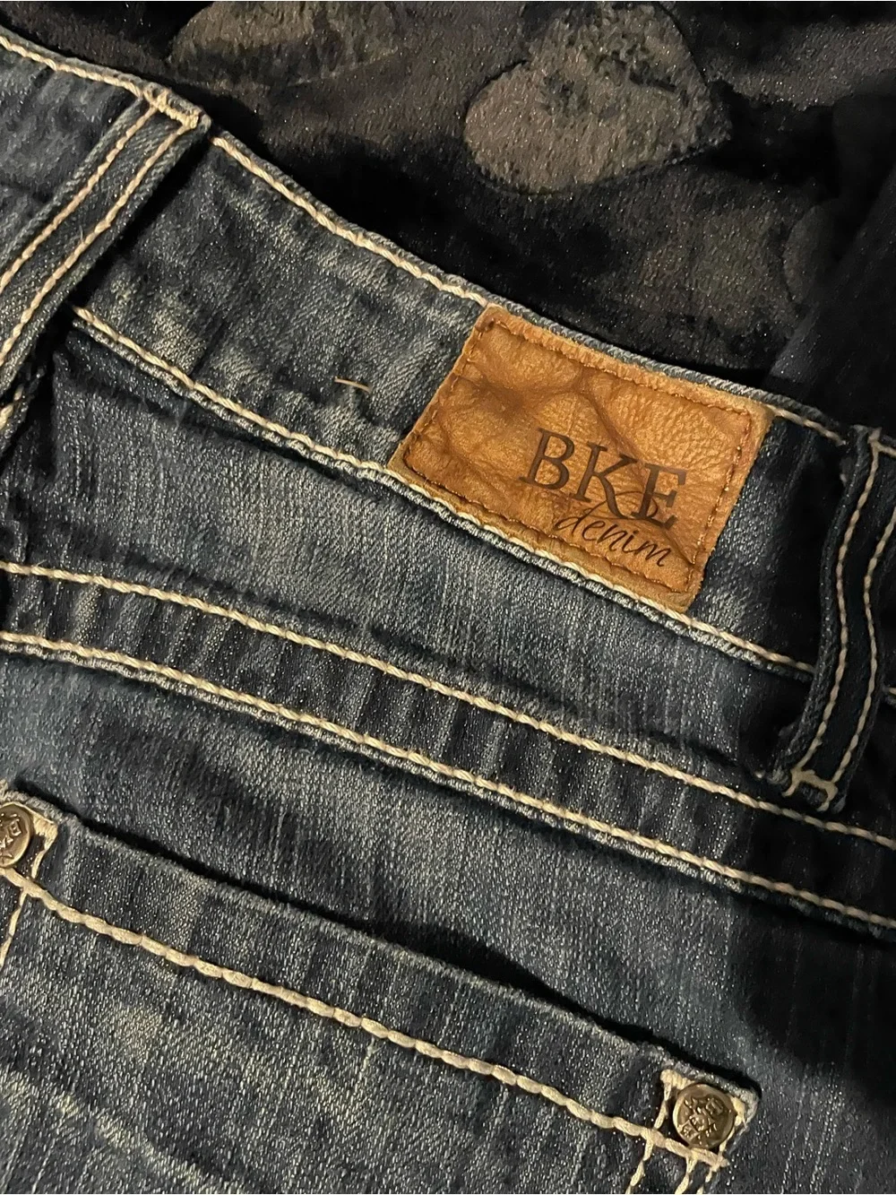 BKE Women's Bootcut Jeans in Faded Blue with Contrast Stitching